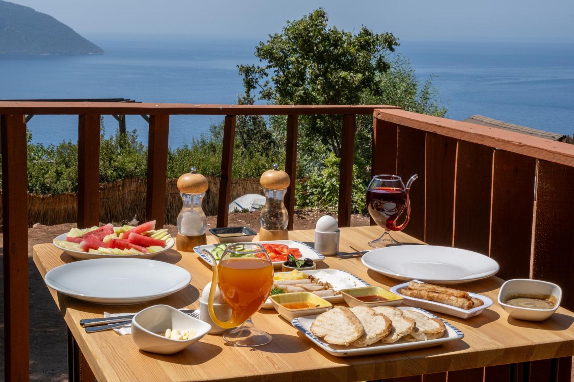 Goat Bungalow And Camping Hotel Faralya Kültér fotó